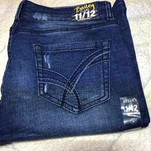 New dELiA’s Bailey Jeans Size 11/12 Long!